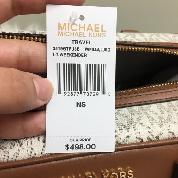 Michael Kors travel luggage bag with passport case - Picture 4 of 8